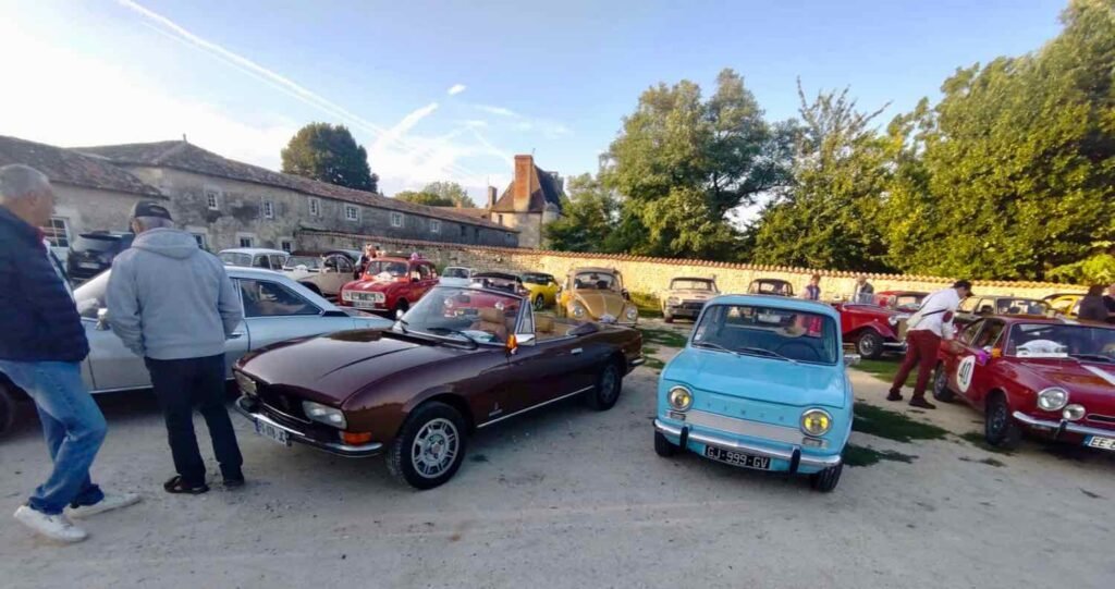 Expo de vieux véhicules automobiles en Charente Maritime